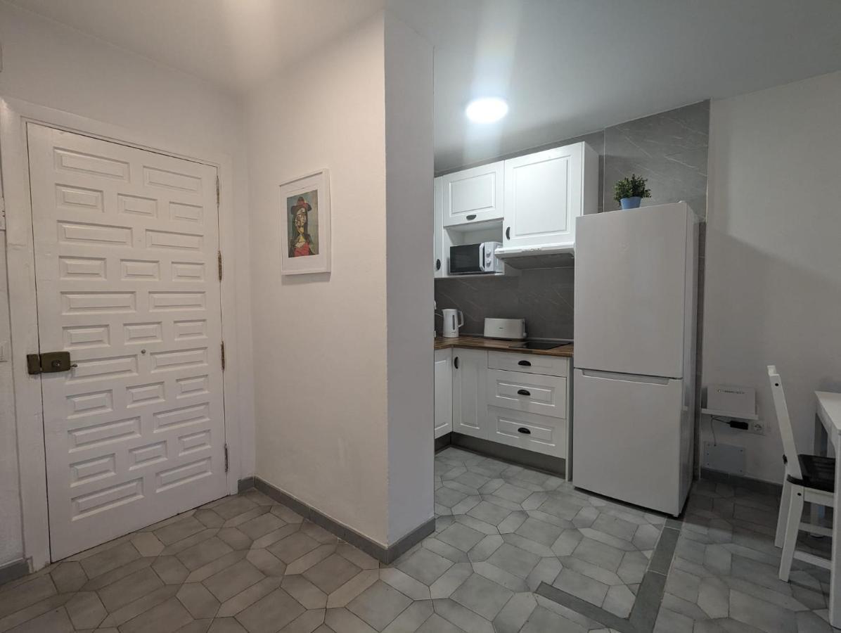 Apartamento Entero, Enormes Piscinas, Terraza Y Playa Беналмадена Екстериор снимка