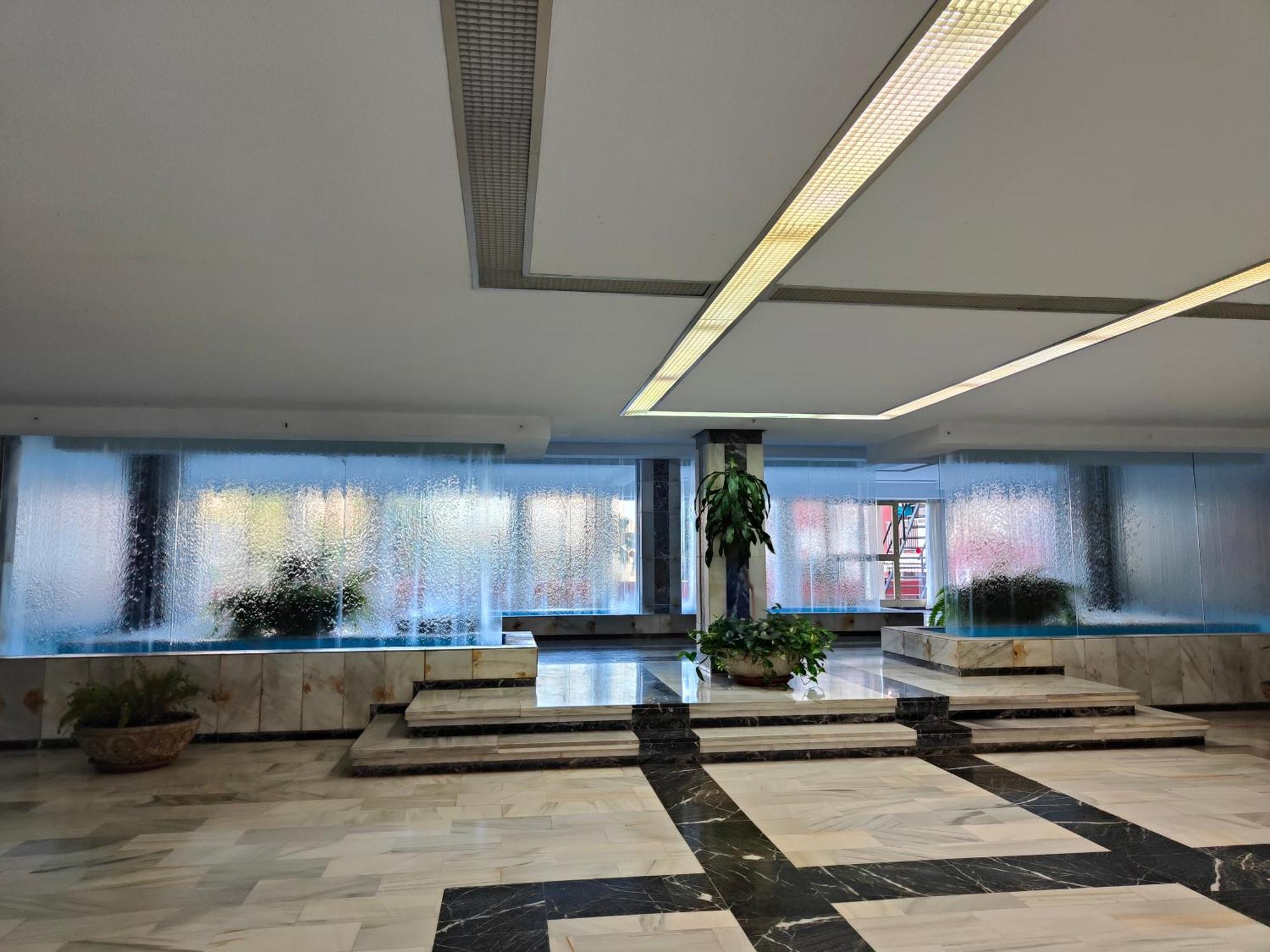 Apartamento Entero, Enormes Piscinas, Terraza Y Playa Беналмадена Екстериор снимка