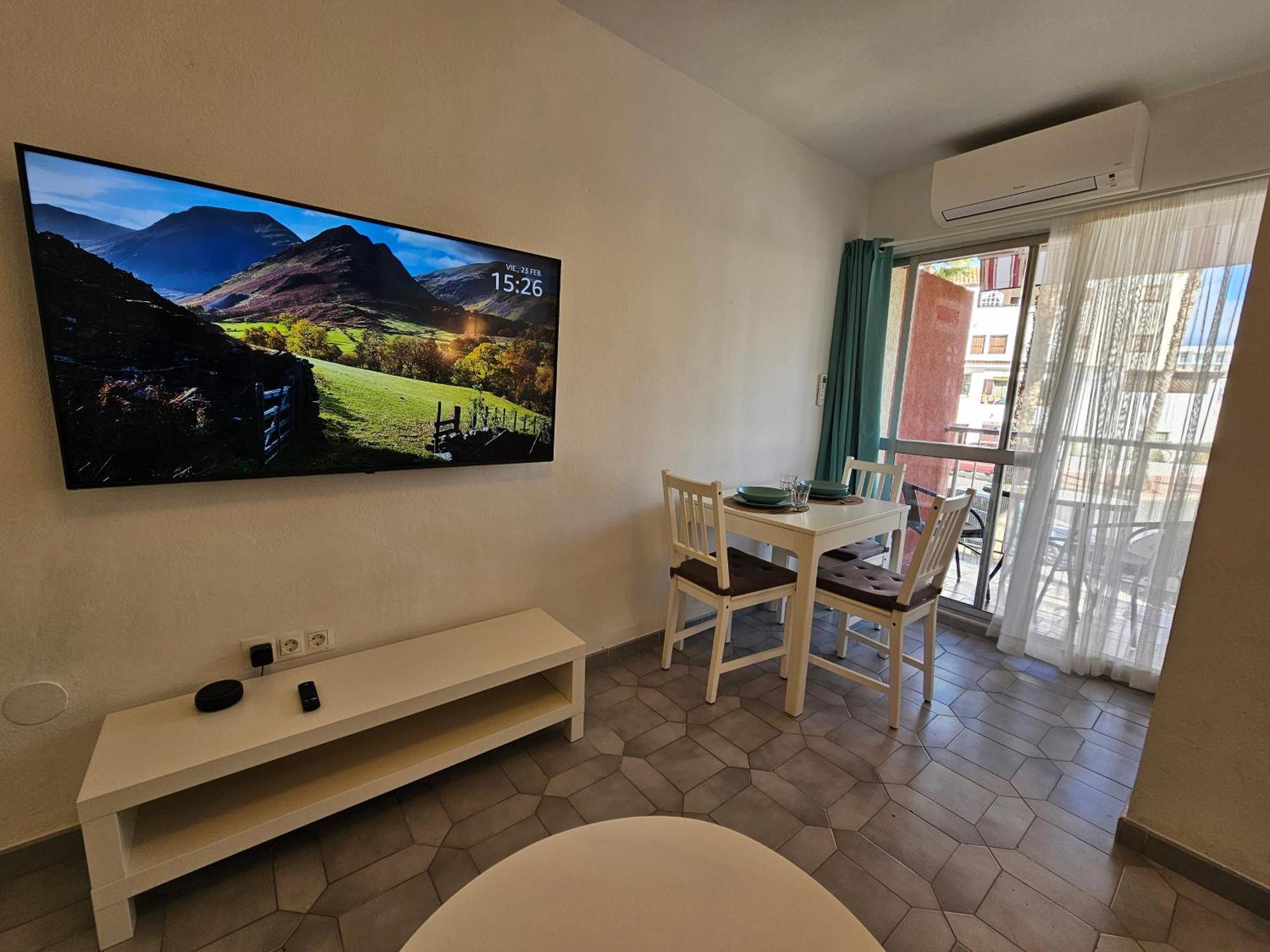 Apartamento Entero, Enormes Piscinas, Terraza Y Playa Беналмадена Екстериор снимка
